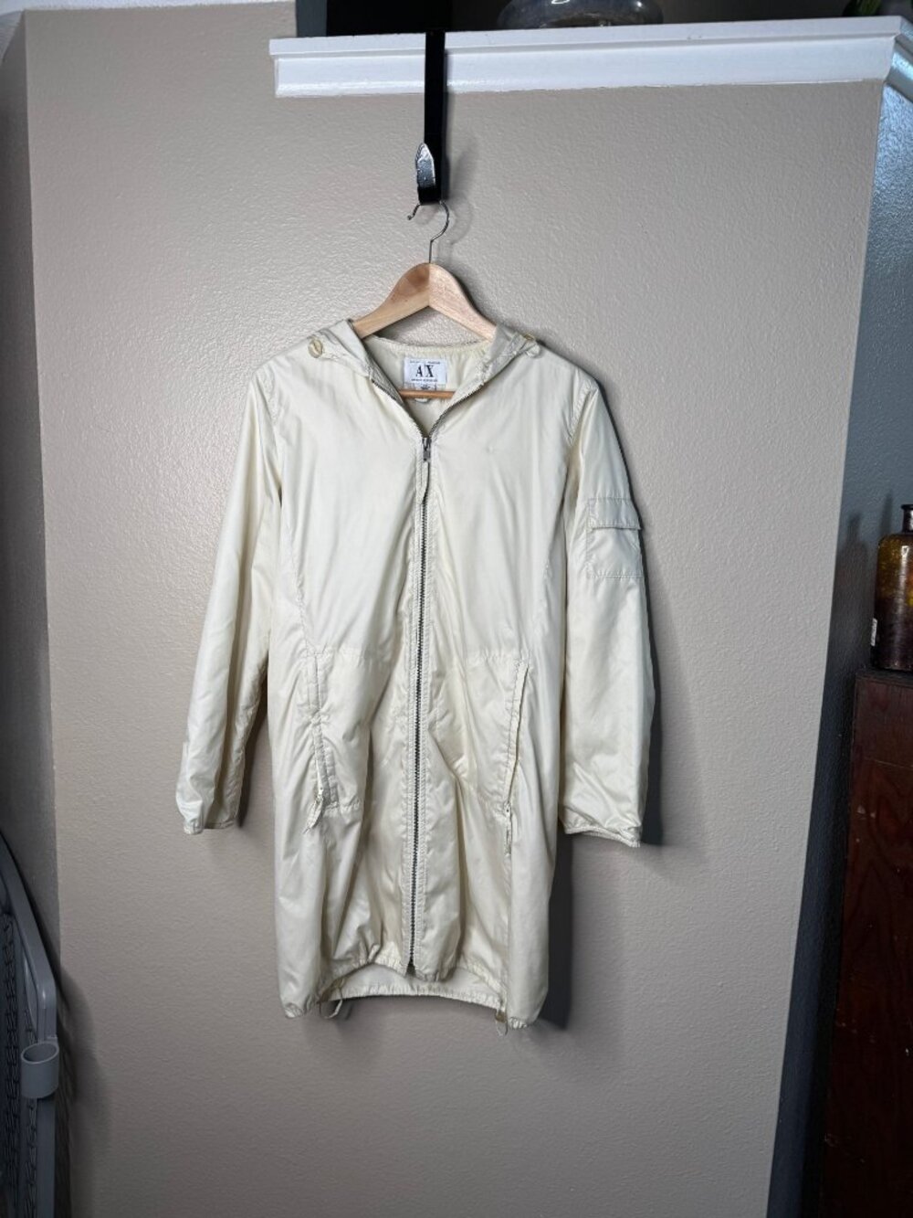 Armani Exchange Womens XS Ivory Hooded Nylon Coat With Front Zip Closure Pockets